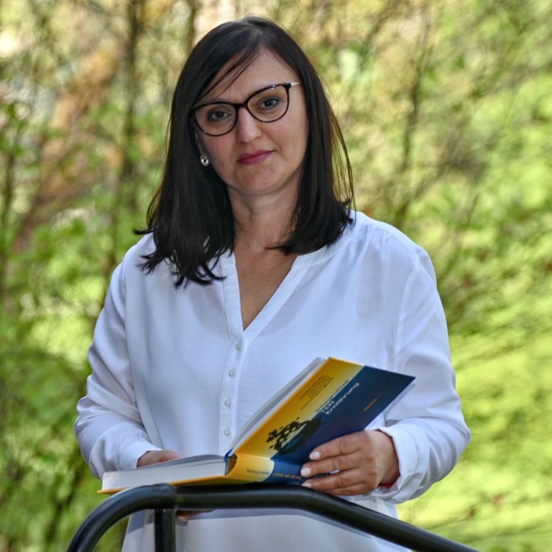 Ernährungsberatung Zürich – Snežana Ilić mit Klientin im Gespräch